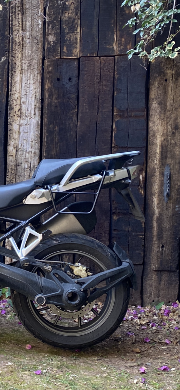 SOPORTE PARA ALFORJAS BMW R1200GS LC / R1250GS - Imagen 2