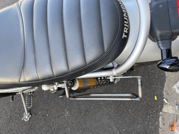 SOPORTE PARA ALFORJA TRIUMPH STREET SCRAMBLER 1200 - Imagen 8