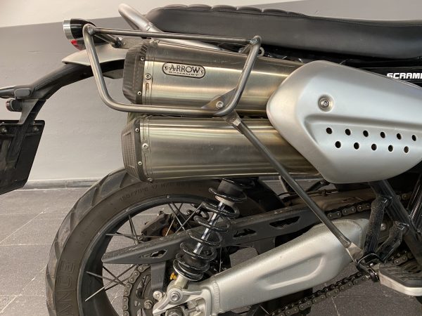SOPORTE PARA ALFORJA TRIUMPH STREET SCRAMBLER 1200 - Imagen 7