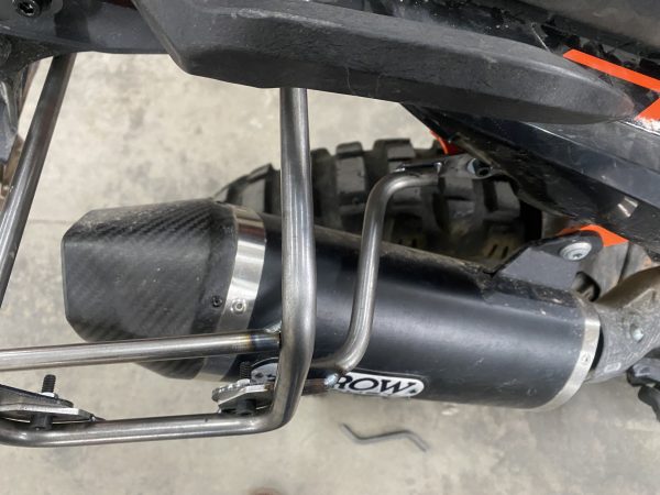 SOPORTES PARA KTM 790/890 ADV NEGRO SATINADO - Imagen 3